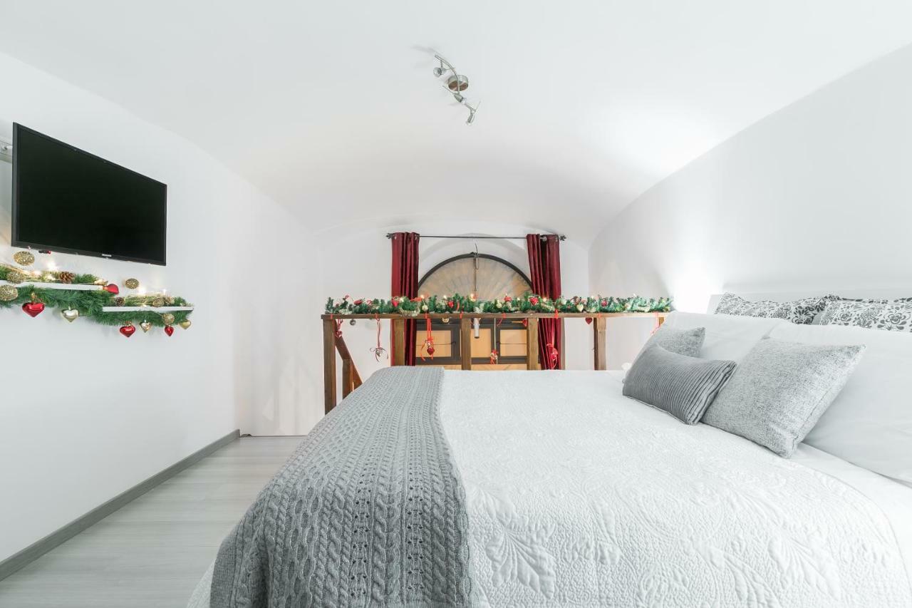 Diana Romantic Loft Esterno foto